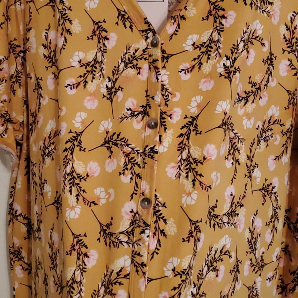 Top - Picture 4 of 6